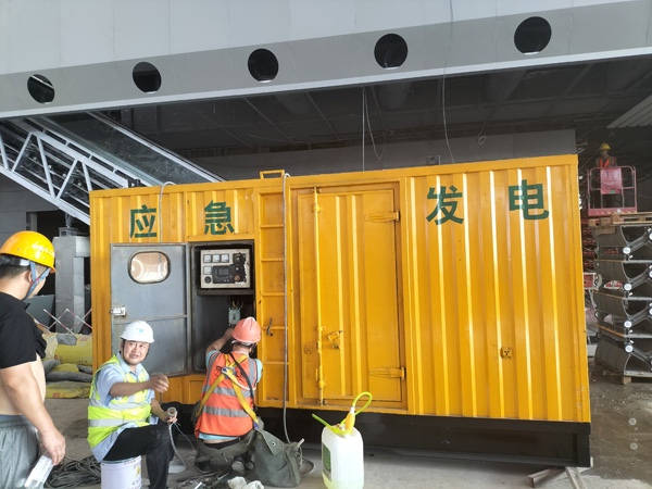 石屏怎样判断空气滤清器是否需要更换？